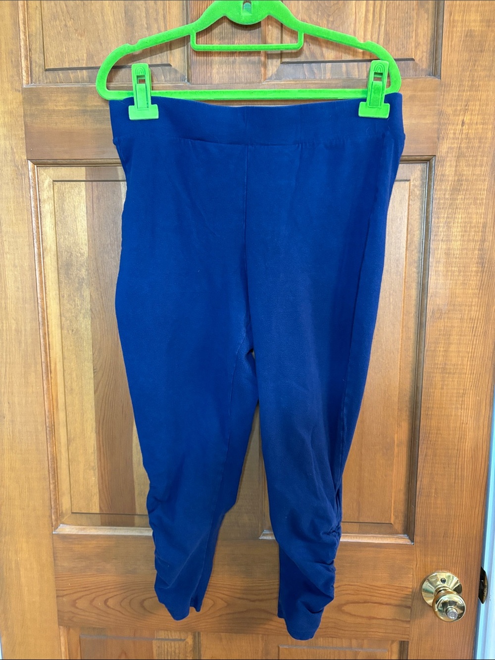 Torrid sz 2 navy leggings with ruched ankle detail no pockets